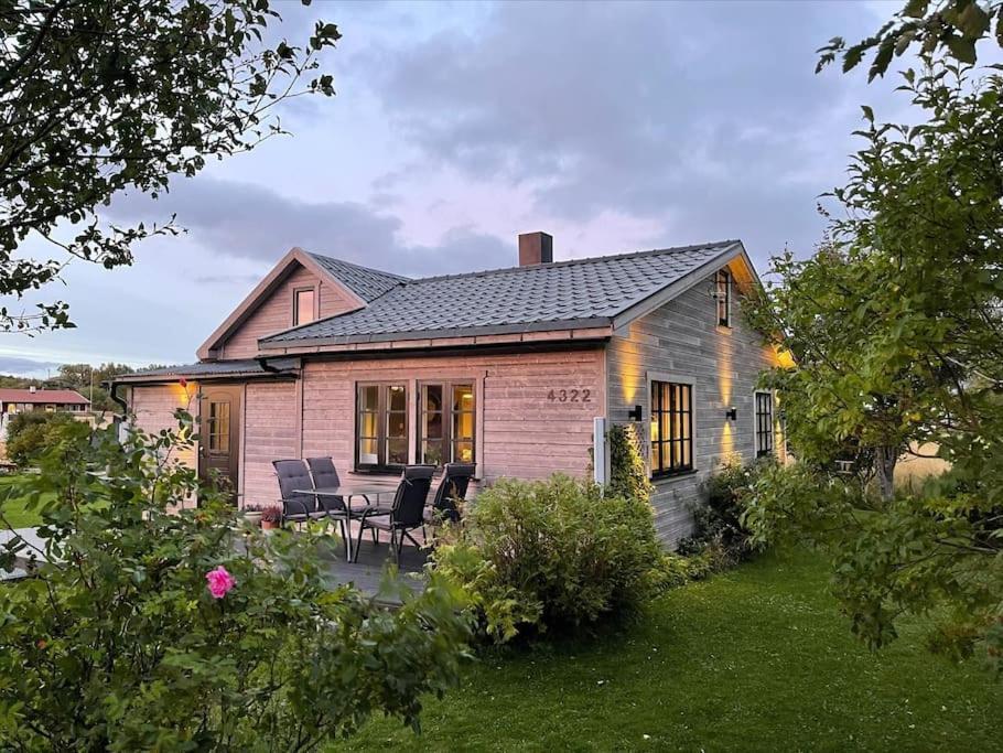 Koselig Bolig I Lofoten / Vesteralen Stronstad i Vesteralen Luaran gambar